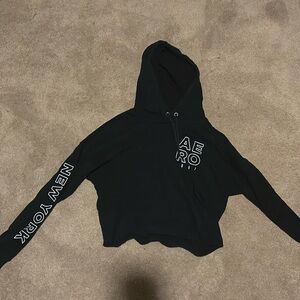 Black cropped hoodie from Aeropostale’s